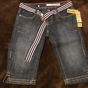 “DKNY” Jean Crops!